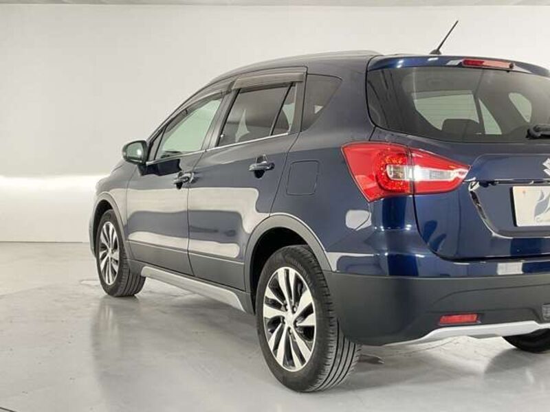 SX4 S-CROSS