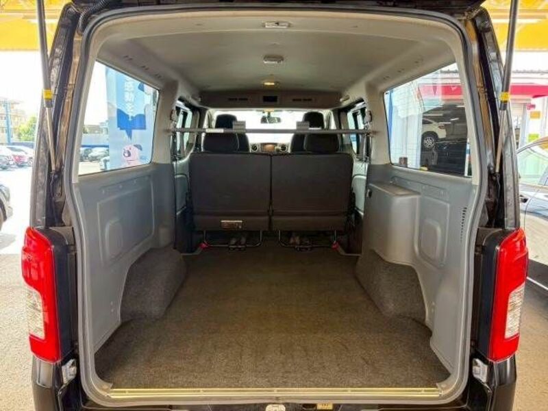 NV350 CARAVAN