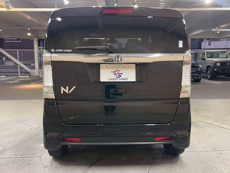 N BOX SLASH