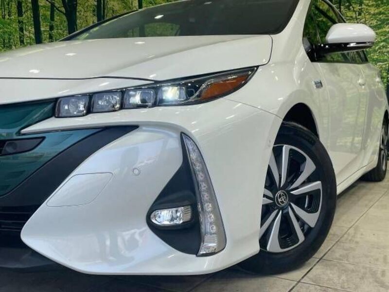 PRIUS PHV
