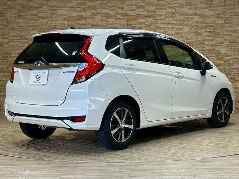 FIT HYBRID