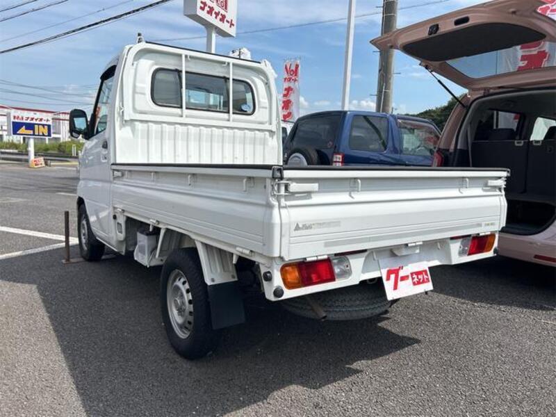 MINICAB TRUCK