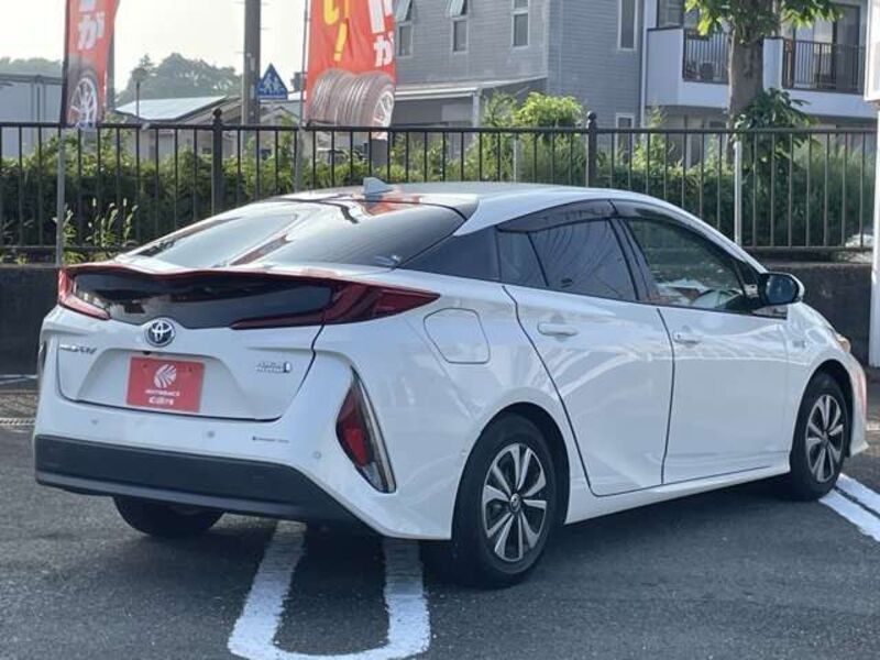PRIUS PHV