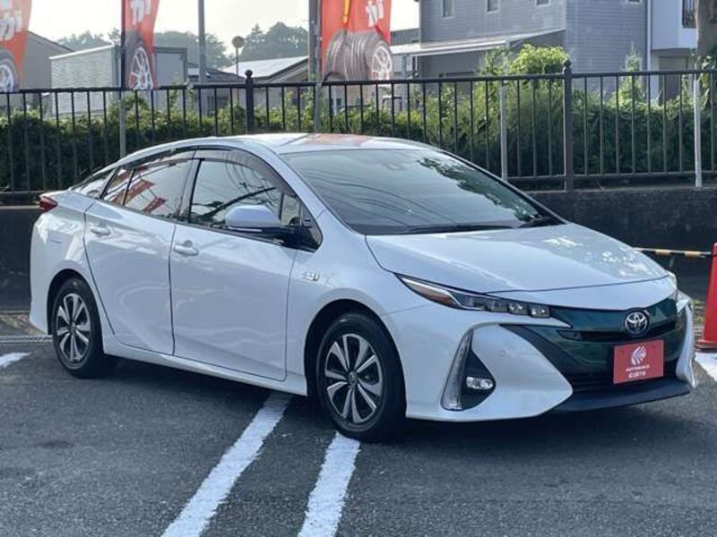 PRIUS PHV