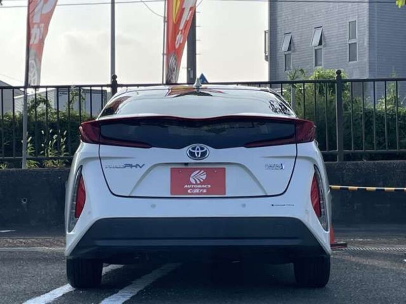 PRIUS PHV