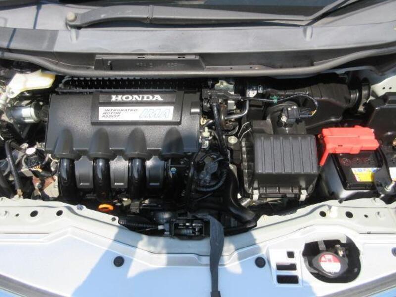 FIT HYBRID