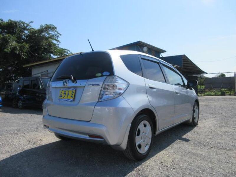 FIT HYBRID