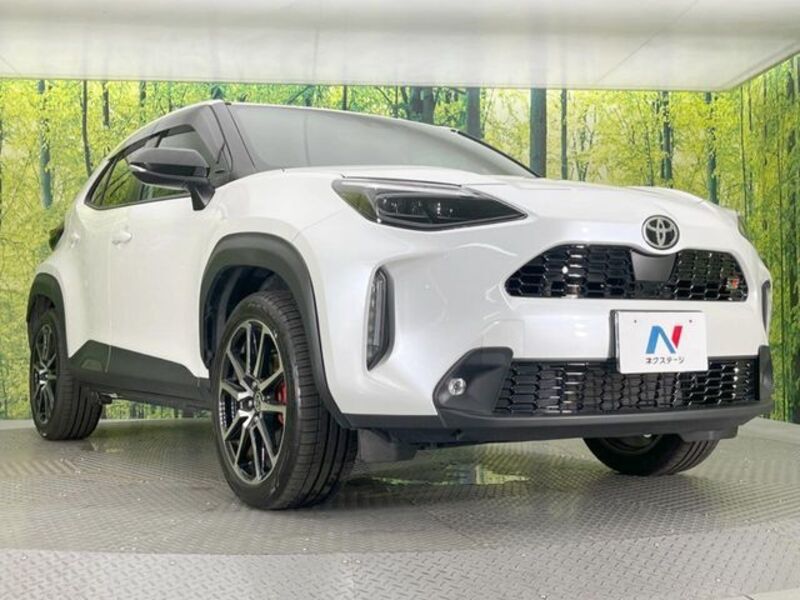 YARIS CROSS