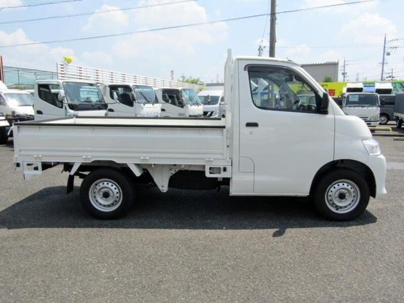 TOWNACE TRUCK
