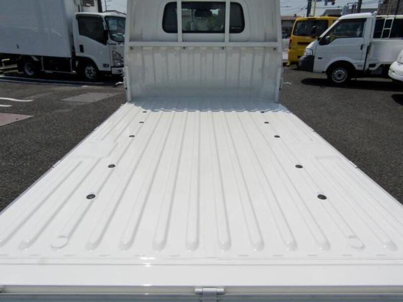 TOWNACE TRUCK
