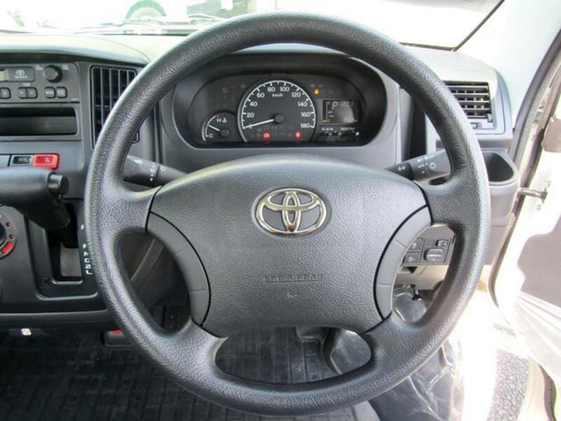 TOWNACE TRUCK