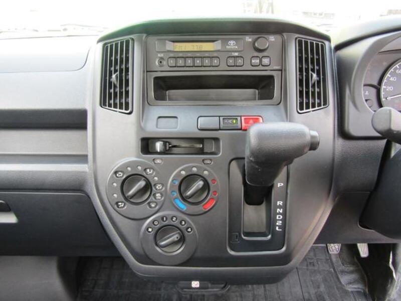 TOWNACE TRUCK