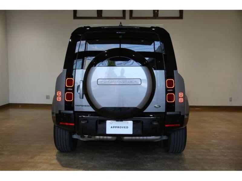 DEFENDER