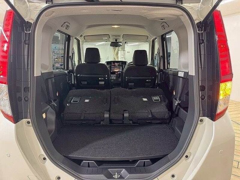 ROOMY