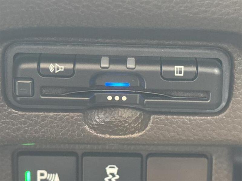 N BOX