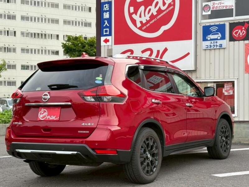 X-TRAIL