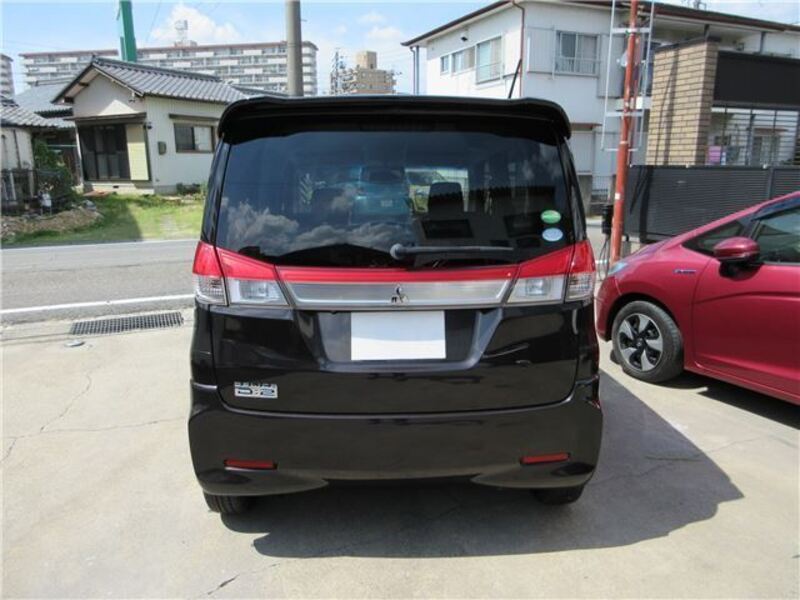 DELICA D2