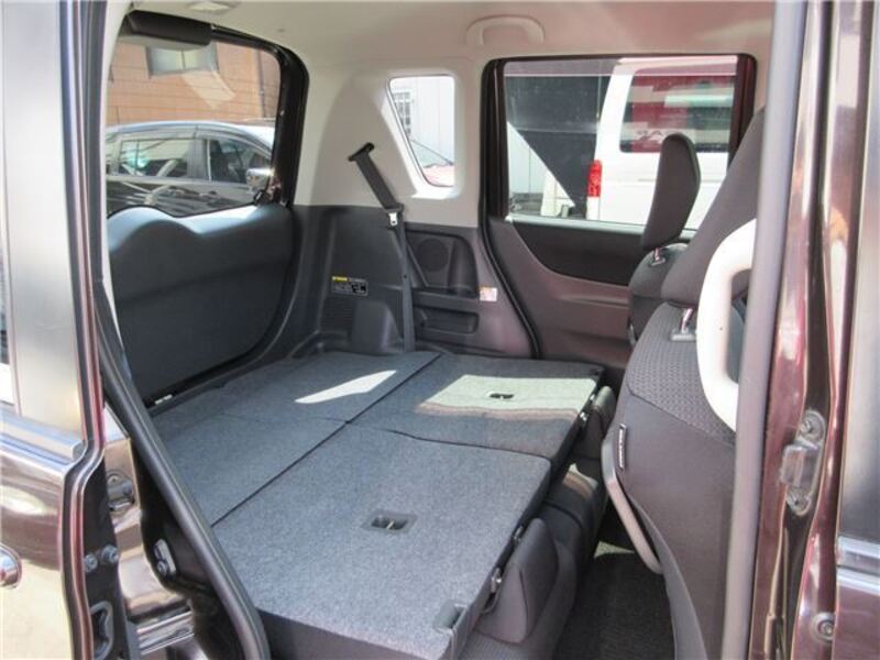 DELICA D2