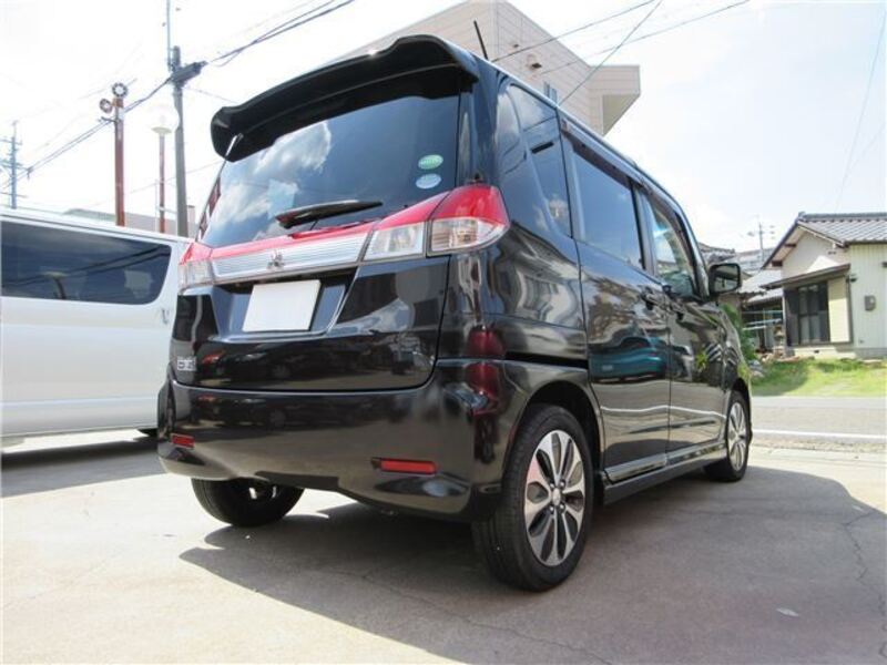 DELICA D2