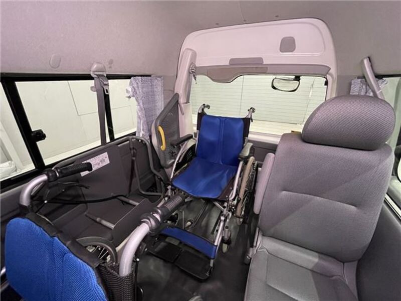 HIACE VAN