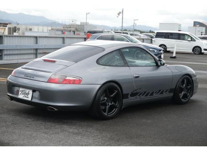 911