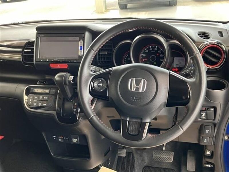 N BOX CUSTOM
