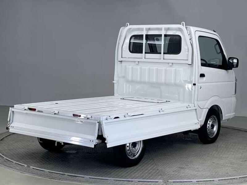 CLIPPER TRUCK