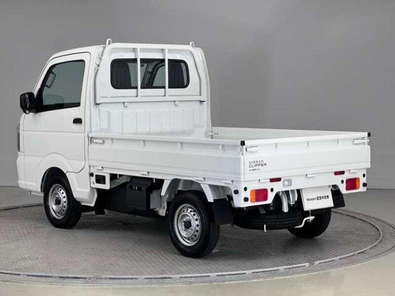 CLIPPER TRUCK
