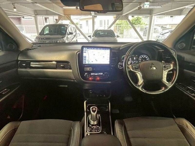 OUTLANDER PHEV