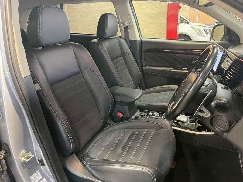 OUTLANDER PHEV
