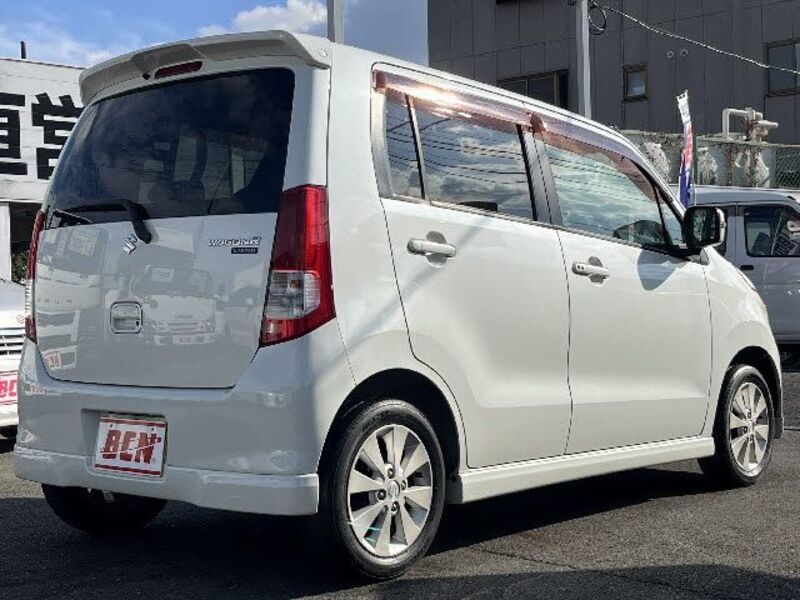 WAGON R