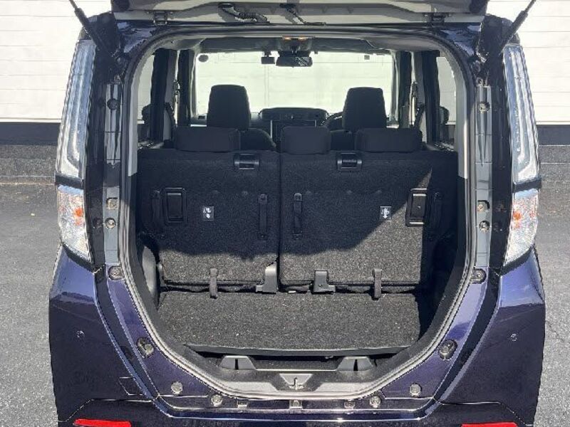 ROOMY