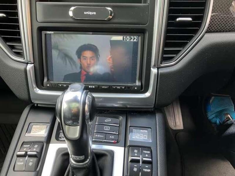 MACAN