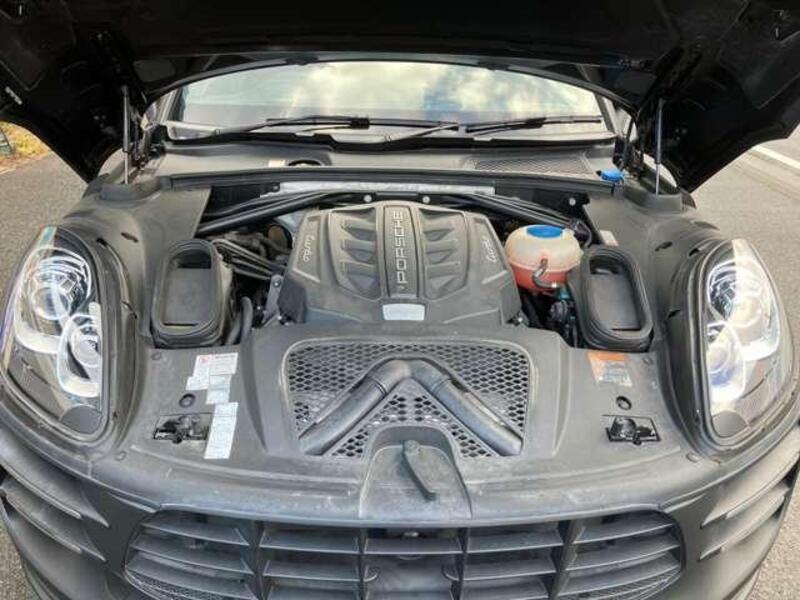 MACAN