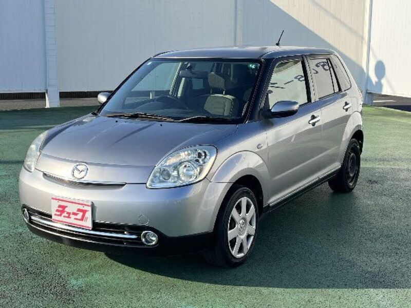 MAZDA VERISA