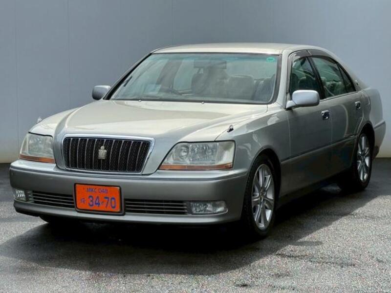 TOYOTA CROWN MAJESTA