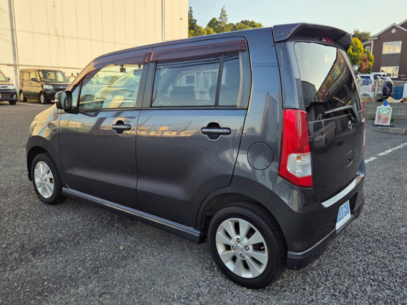 WAGON R