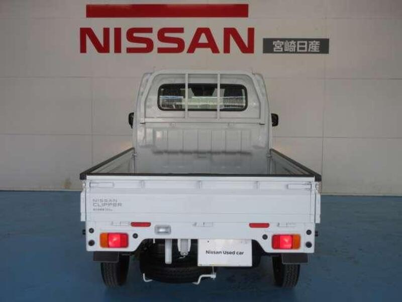 CLIPPER TRUCK
