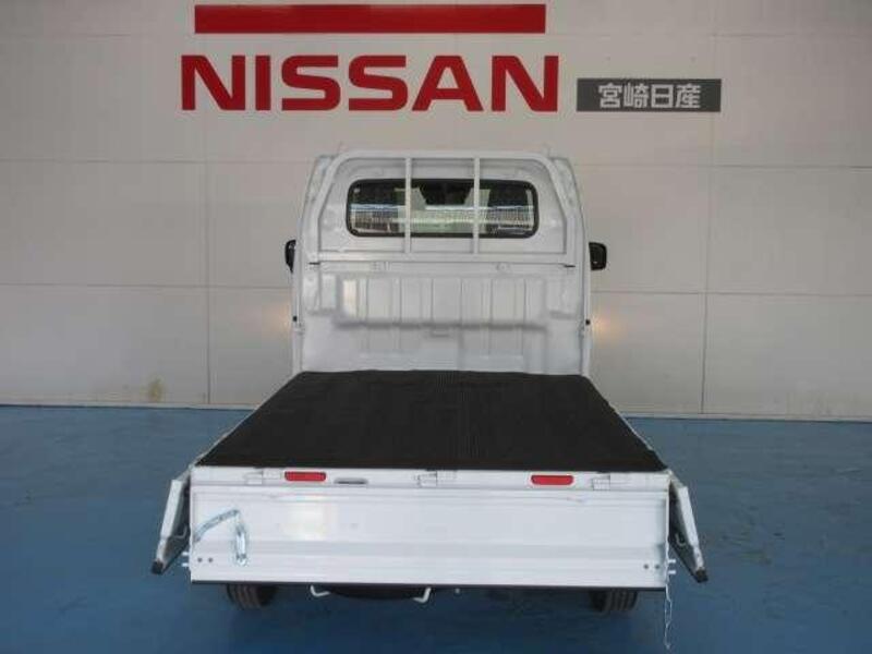 CLIPPER TRUCK