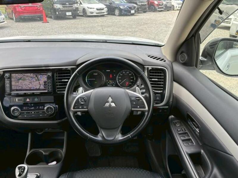 OUTLANDER PHEV