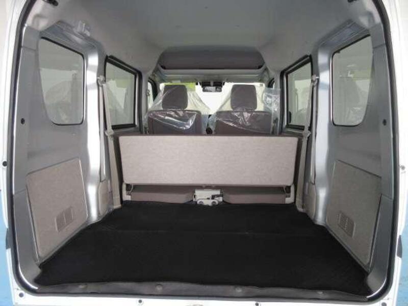 CLIPPER VAN