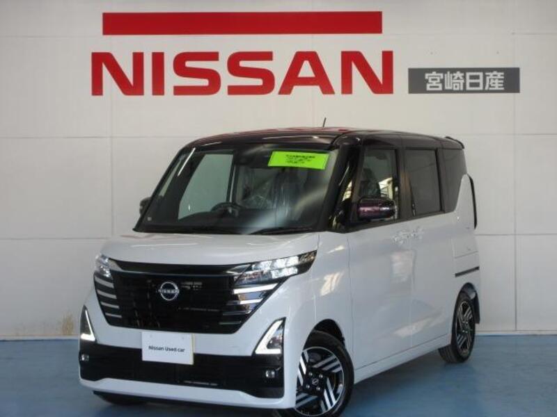 NISSAN ROOX