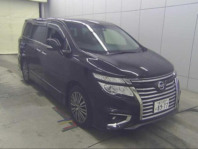 NISSAN ELGRAND