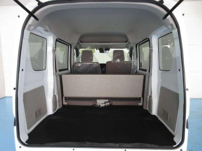 CLIPPER VAN