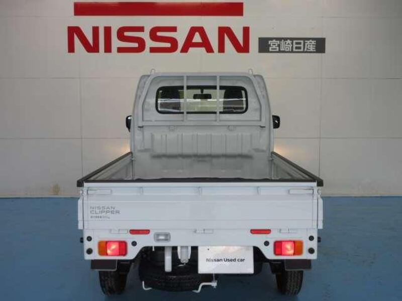 CLIPPER TRUCK