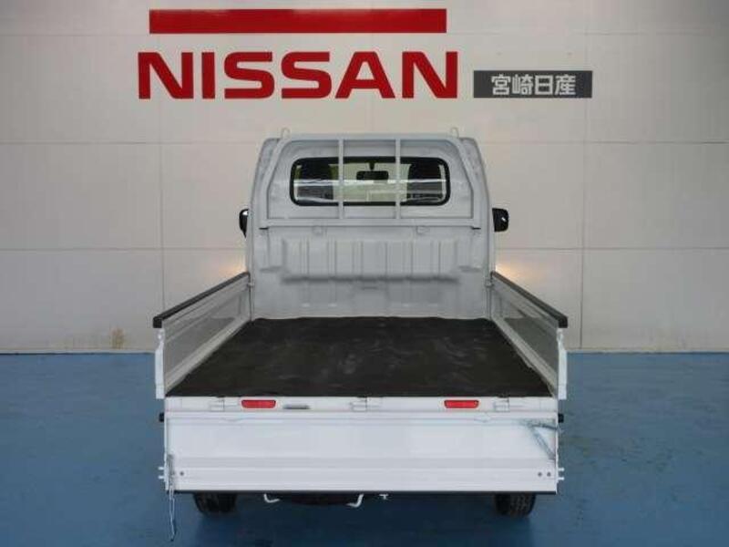 CLIPPER TRUCK