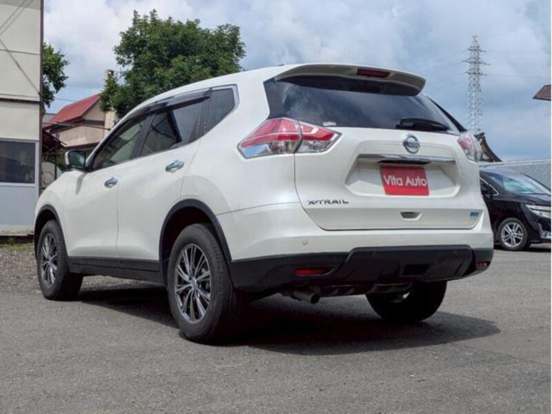 X-TRAIL