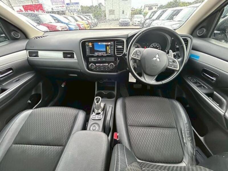 OUTLANDER PHEV