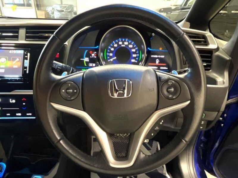 FIT HYBRID