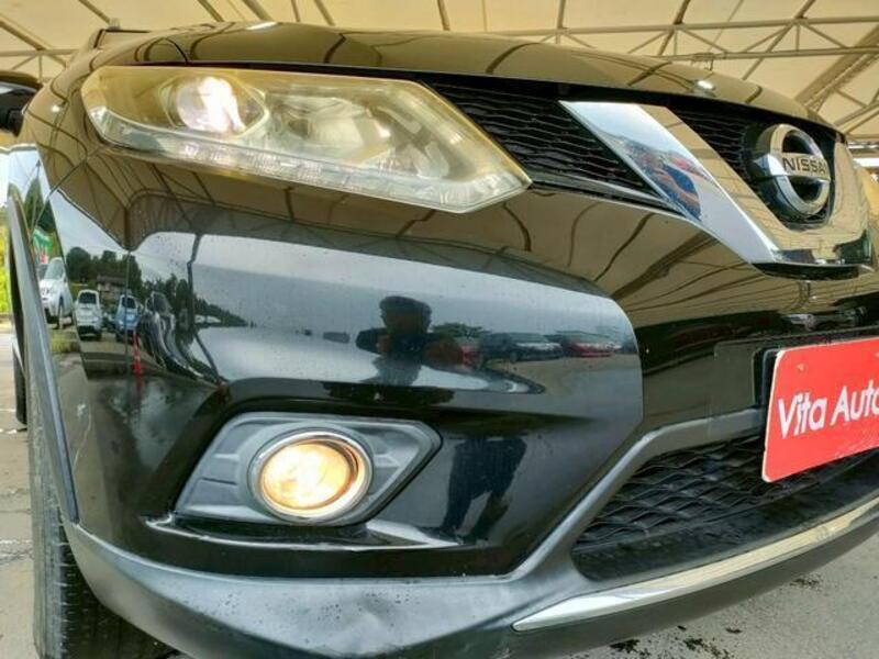 X-TRAIL